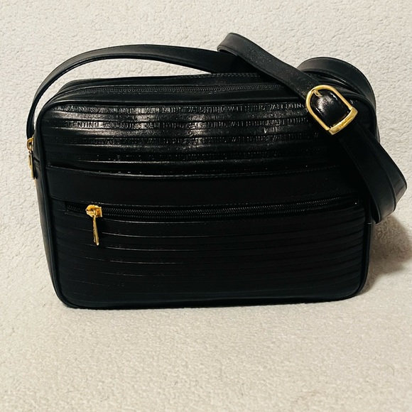 Mario Valentino Messenger/Crossbody Bag - Picture 13 of 13